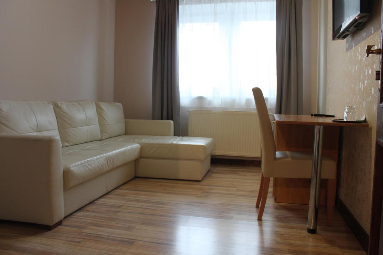 Zlaty Lev Hotel สวิตาวี ภายนอก รูปภาพ